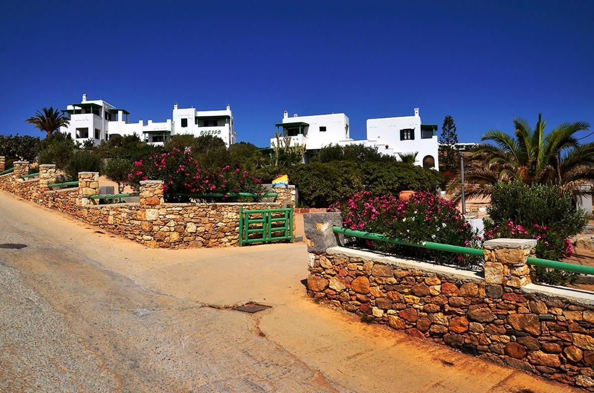 Onar Studios Koufonisia Buitenkant foto